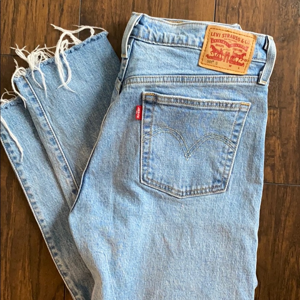 Authentic Levi’s 501 S skinny - worn once!